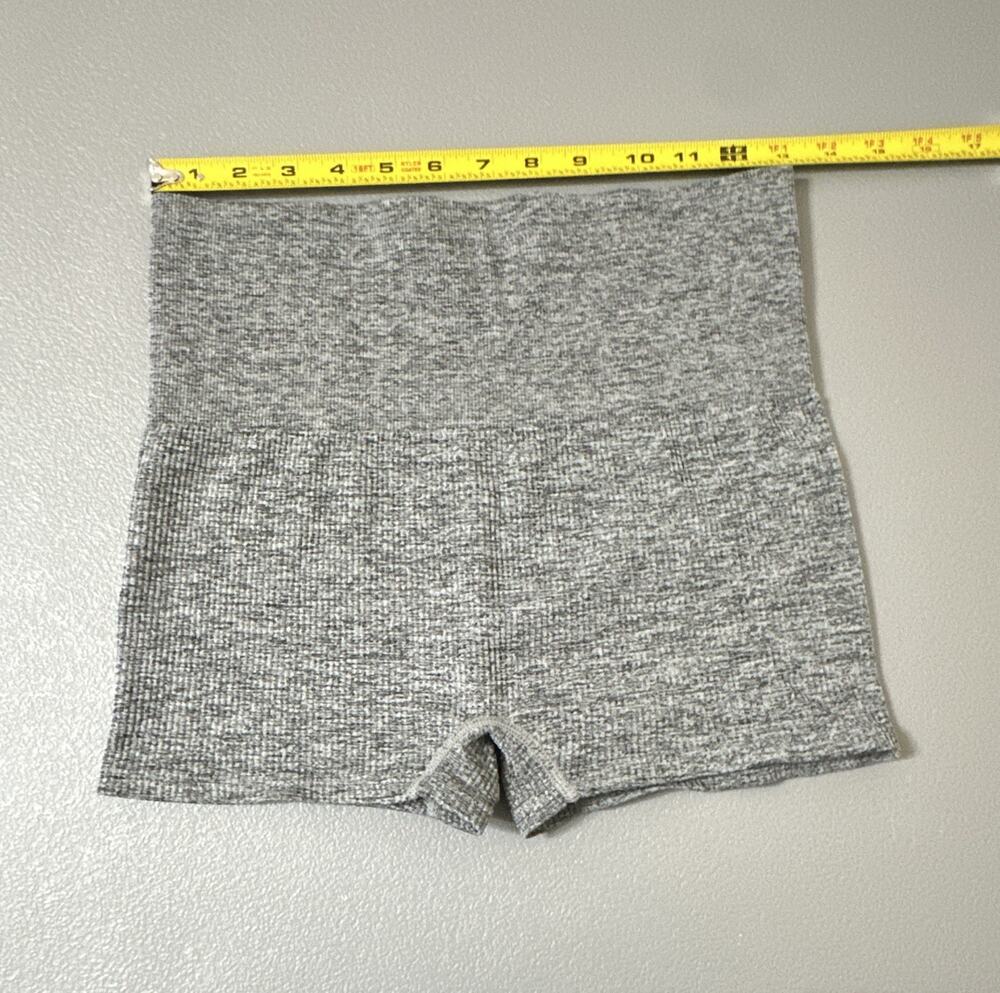 Colsie Women’s Gray Heathered Knit High Rise Biker Shorts Stretch Pull On M